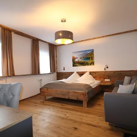 Garni Alpengruss Szálloda